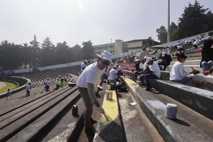 Los universitarios mostraron su apoyo e identidad para poder finalizar esta gran obra