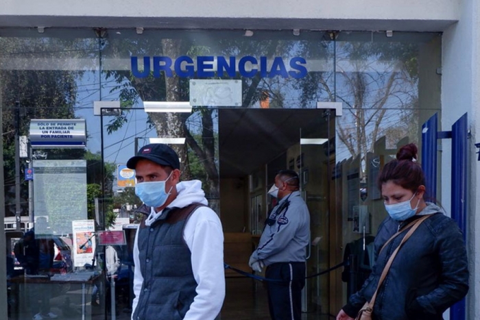 Piden evitar acudir a urgencias por Covid-19 y llamar para atención