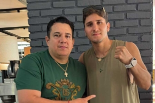 La experiencia pasada con Andy Ruiz, que no logró adaptarse completamente al equipo, deja ciertas dudas sobre el futuro de Verde en este entorno