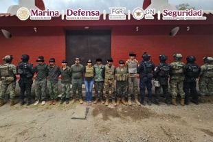 Los nueve detenidos forman parte del Cártel Jalisco Nueva Generación (CJNG), y la célula delictiva estaba integrada “por mexicanos y ex militares colombianos”