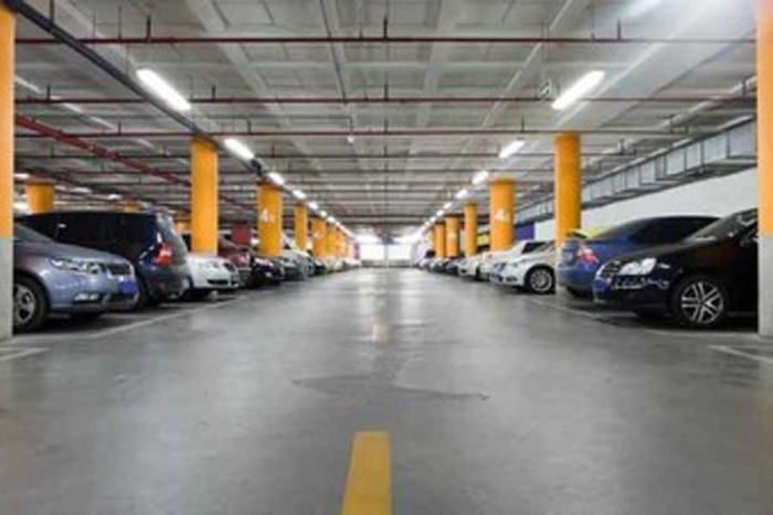 La medida no beneficiaría a quienes hagan uso del estacionamiento sin haber adquirido bienes o servicios