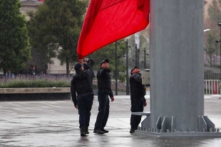 Arriamiento de la bandera