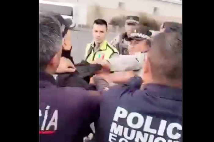 Policía municipal de Ecatepec y GN protagonizan zafarrancho en la México- Pachuca