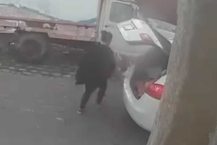 Los habitantes explican que personas de otras colonias dejan sus bolsas los miércoles y jueves por la noche