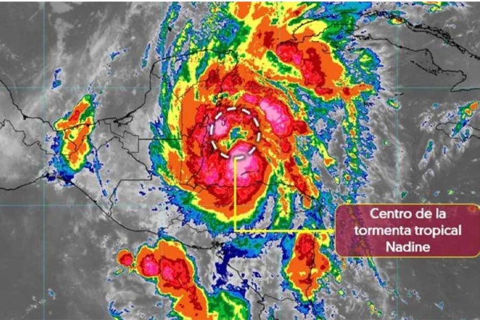 Debido a la tormenta tropical Nadine, se esperan rachas de viento, oleaje elevado y posibles trombas marinas en la península de Yucatán