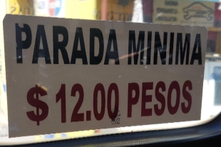 Los transportistas han solicitado un aumento de tres a cuatro pesos en el pasaje, lo que en algunos casos podría elevar la tarifa hasta 18 pesos