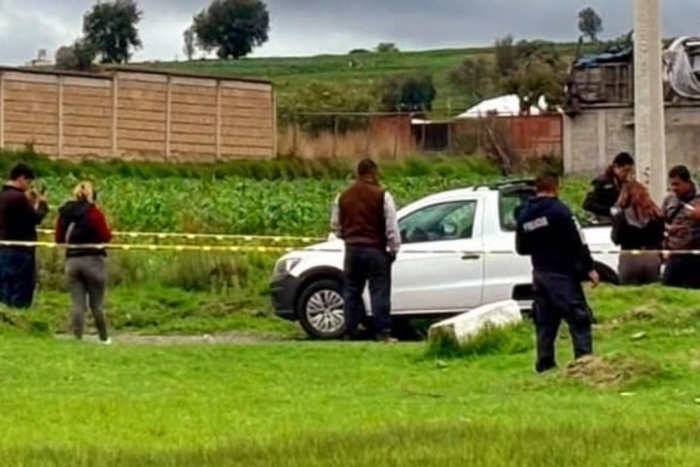 Vecinos de la zona alertaron a elementos de Seguridad Pública municipal sobre una camioneta blanca tipo pick-up