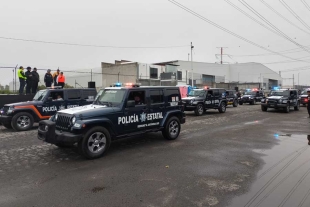 Los policías marchan como si fuera el gran día