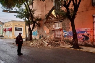 Hasta este lugar arribaron elementos de la Coordinación Municipal de Protección Civil y Bomberos de Toluca