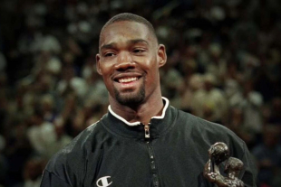 Rodney Rogers, exjugador de la NBA y Sexto Hombre del Año en 2000, cuya partida hoy enluta al basquetbol.