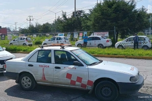 Durante la manifestación los prestadores de servicio llevaron a cabo la recolección de firmas