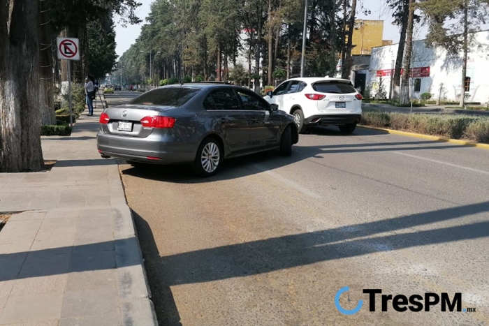 Retiran ciclovía en Paseo Colón y causan caos
