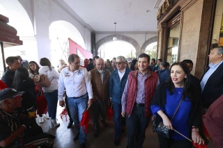 Dan banderazo  al Buen Fin 2024 en el Valle de Toluca