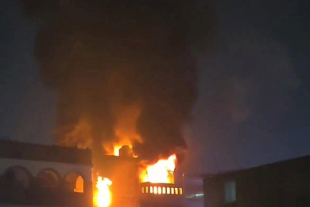 Incendio registrado durante la madrugada alarmó a vecinos de San Andrés Cuexcontitlán, al norte de Toluca; bomberos lograron sofocar las llamas