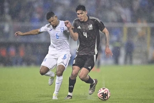 Javier Aguirre confía en un plantel experimentado para este encuentro clave