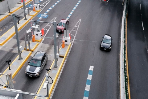 Registran baja afluencia en carreteras mexiquenses