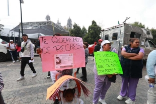 Familiares y comerciantes de la zona del Planetario marcharon sobre avenida Lerdo hasta llegar al Palacio de Gobierno