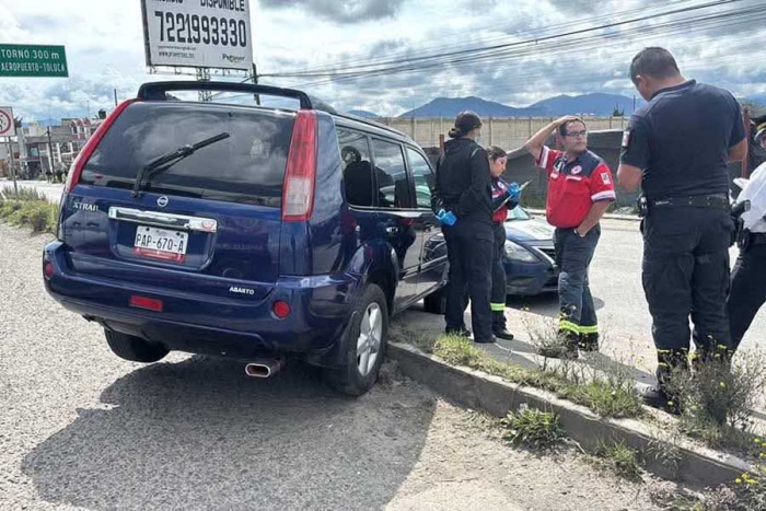El hecho ocurrió a la altura del paraje El Espino, donde arribaron elementos de Protección Civil de Xonacatlán