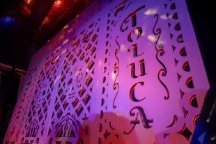Presumieron el papel picado más grande del mundo