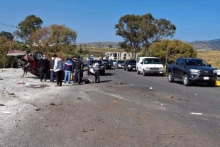 Luego del impacto la mujer quedó lesionada varios metros