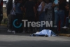 Derrapa motociclista sobre Paseo Tollocan