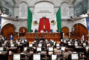 El legislador recordó que la mariposa monarca fue incluida en la lista de especies vulnerables a la extinción