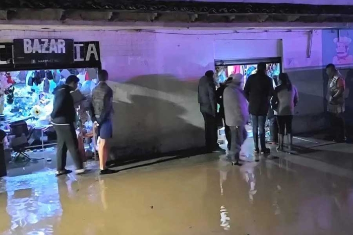 El ayuntamiento dio a conocer que al menos 10 viviendas resultaron gravemente afectadas.
