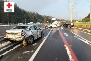 La circulación vehicular está cerrada con dirección a Toluca