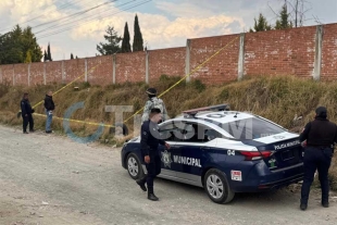 Lo ataron de las manos, tenía huellas de violencia y la policía presume que lo abandonaron durante la noche.