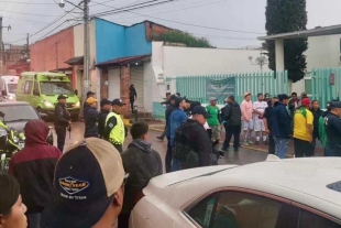 Testigos hicieron el llamado a las autoridades y cuerpos de emergencia por lo que acudieron paramédicos de Rayón, Tenango y Joquicingo