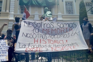 Durante el recorrido, participaron alumnos de facultades como Medicina, Derecho, Arquitectura, Ingeniería y Contaduría
