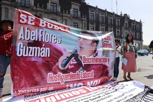 Jazmín acudió al Centro de la Capital mexiquense para manifestarse frente a Palacio de Gobierno