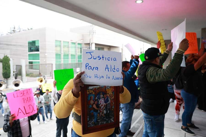La madre de Aldo “N” relató que su hijo fue impactado por otro vehículo y, al intentar cobrar el daño, siguió al conductor hasta el Fraccionamiento El Álamo