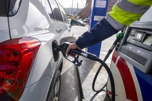 Cabe recordar que hasta ahora, la meta era que los fabricantes de coches de combustión redujeran un 100% sus emisiones de CO2