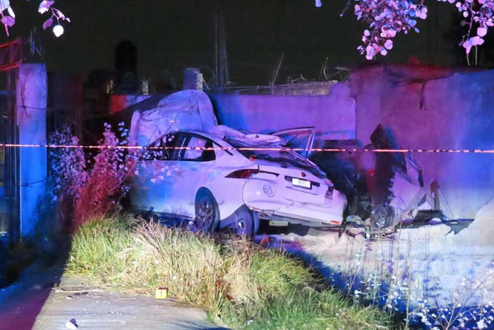 La conductora fue trasladada al Hospital Adolfo López Mateos,