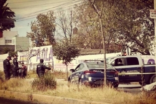 Tras el accidente, vecinos alertaron a los cuerpos de emergencia 