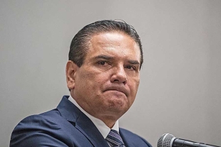 Aureoles Conejo fue gobernador de Michoacán de 2015 a 2021, representando al Partido de la Revolución Democrática (PRD)