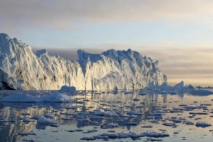 Cabe recordar que, durante años, la comunidad científica debatía si una gigantesca plataforma de hielo grueso cubrió en su momento el océano Ártico