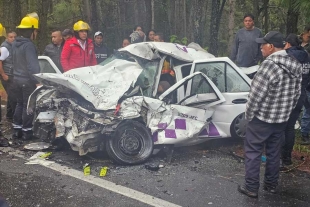 El taxista identificado como Ulises N” de 26 años de edad, perdió la vida en el lugar