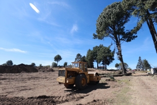 De acuerdo con personal a cargo de la obra, se tiene contemplado terminar en cuatro meses