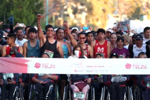 La carrera, que contó con distancias de 6 y 12 kilómetros, fue iniciada por el Presidente Municipal, Juan Maccise