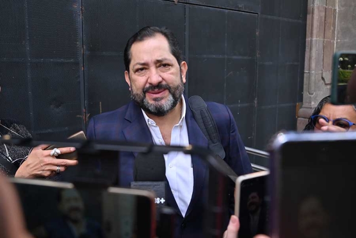 Vázquez subrayó que en el paquete fiscal 2025 no se autorizó nueva deuda y se optó por reforzar el presupuesto destinado a programas sociales