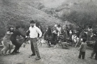 Otra de las propuestas que más está llamando la atención es el debut del fotógrafo colombiano-estadounidense Stillz