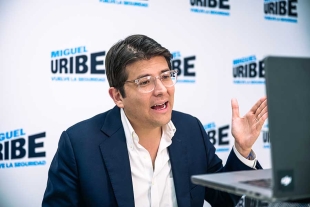 Miguel Uribe, un senador de derecha y aspirante a la presidencia de Colombia en las elecciones del próximo año, fue herido de bala este sábado en Bogotá