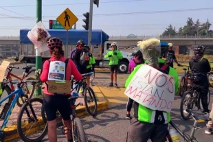 Cabe señalar que no es la primera vez que colectivos y usuarios de la bicicleta acuden a este punto para rendir homenaje a la joven.
