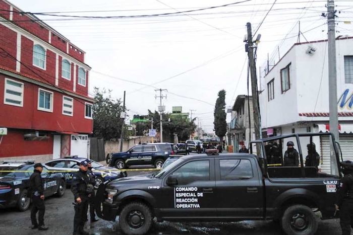 Asesinan a un hombre a bordo de su automóvil en Toluca
