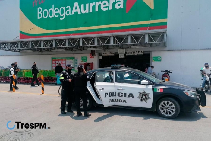 Encuentran feto en baños de Bodega Aurrera en Toluca