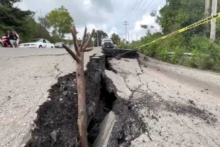 La zona actualmente se encuentra acordonada y monitoreada por personal de la Guardia Nacional y Protección Civil municipal,