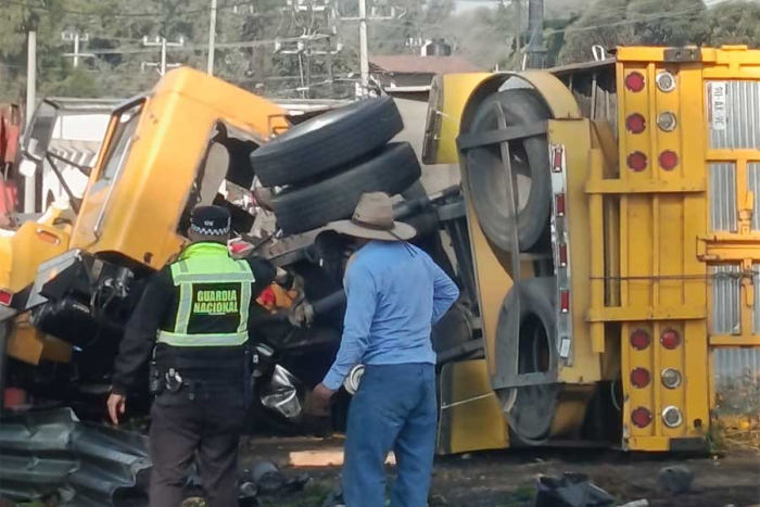 El conductor resultó con golpes leves, que no ameritaron traslado hospitalario.