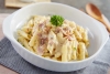 Receta de macarrones a la carbonara, una platillo italiano para la comida